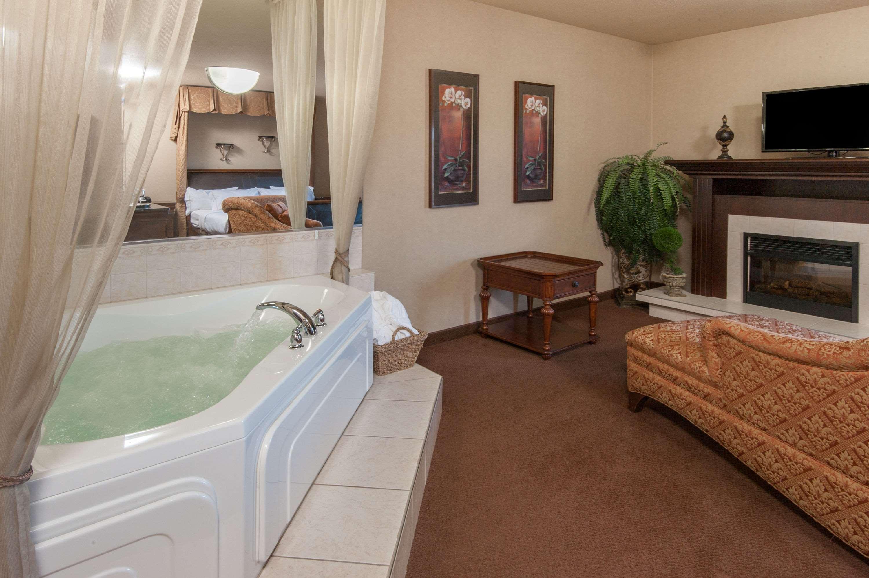 Ramada By Wyndham Drumheller Hotel & Suites Εξωτερικό φωτογραφία