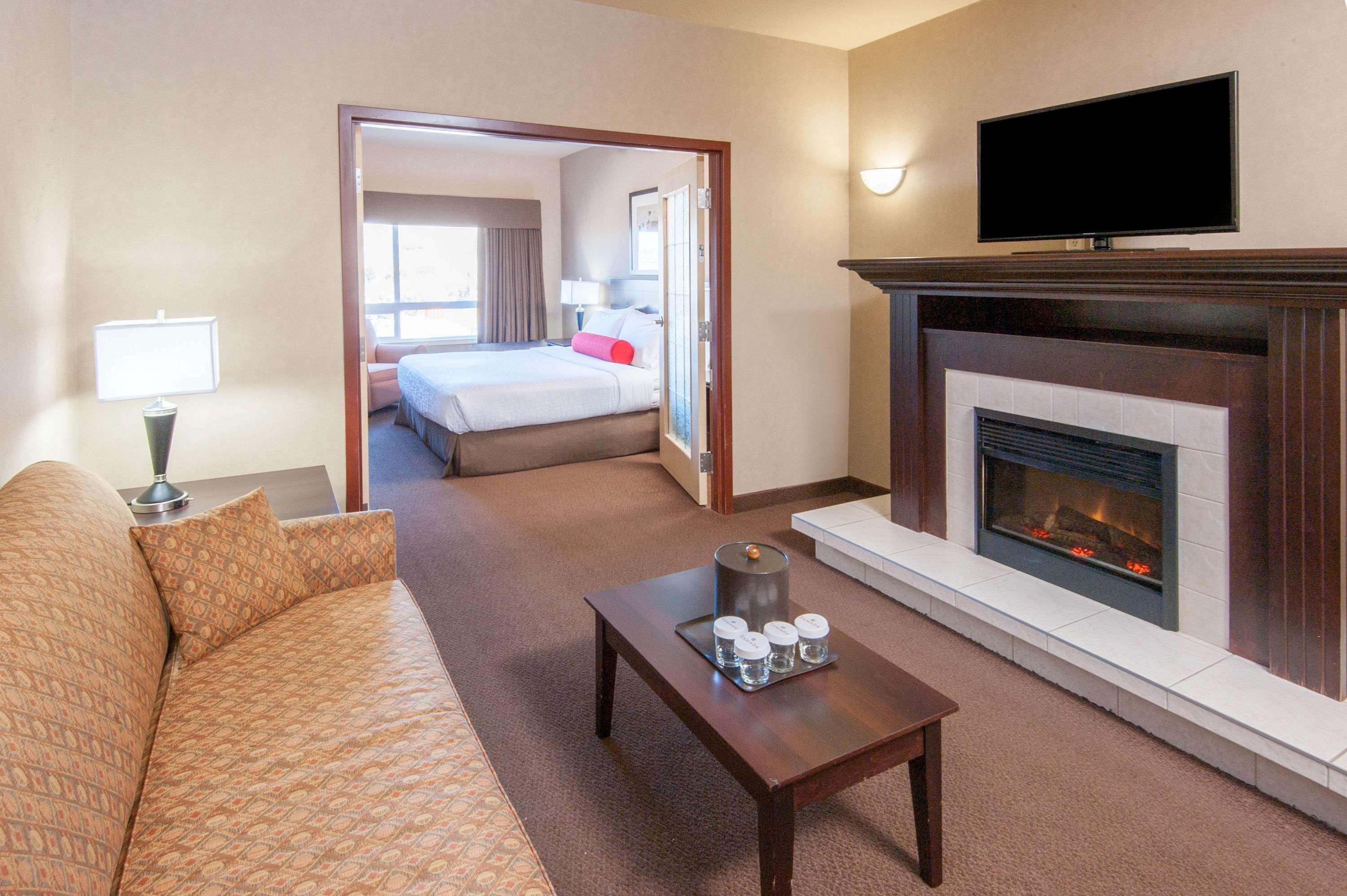 Ramada By Wyndham Drumheller Hotel & Suites Εξωτερικό φωτογραφία