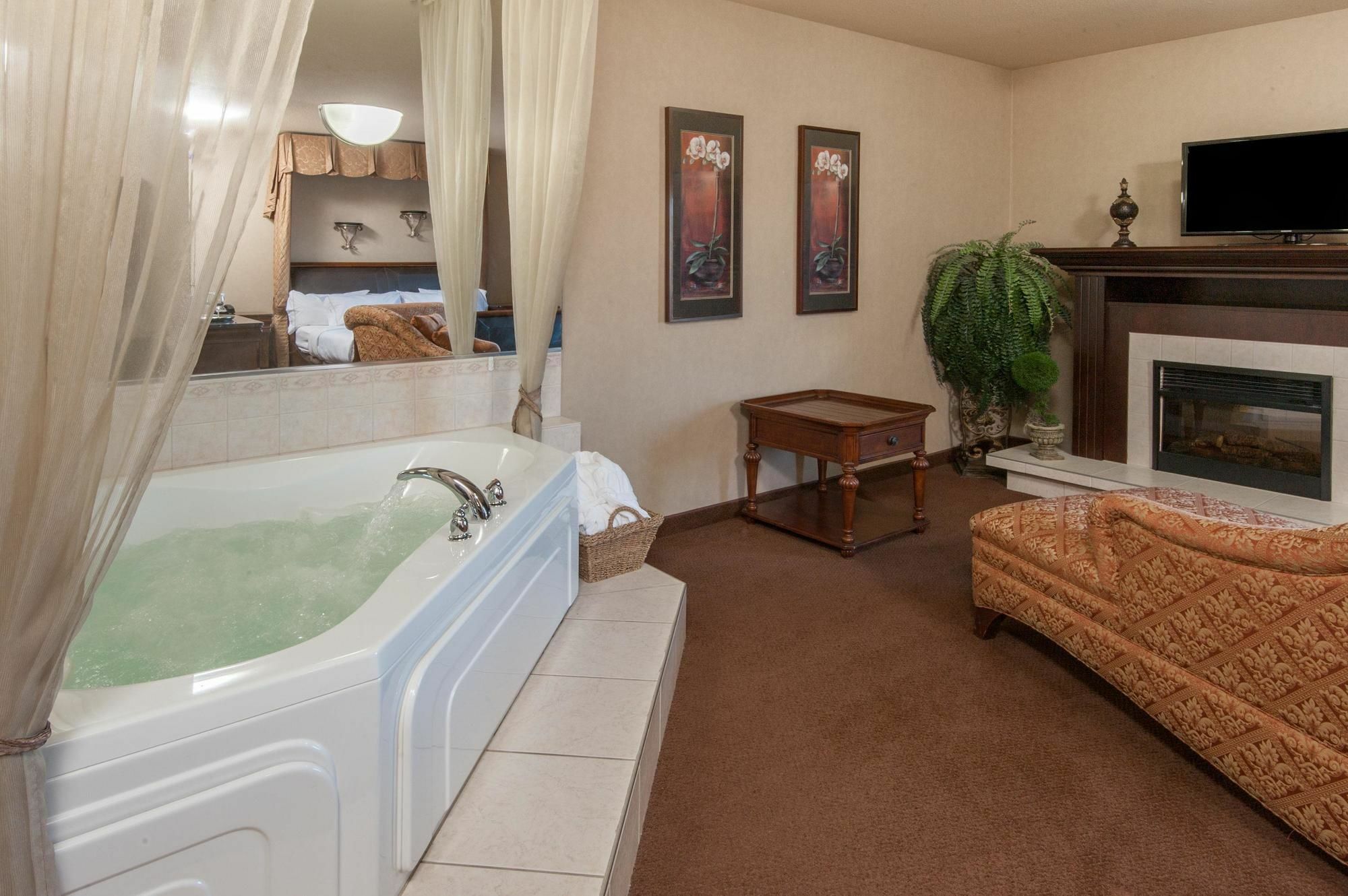 Ramada By Wyndham Drumheller Hotel & Suites Εξωτερικό φωτογραφία